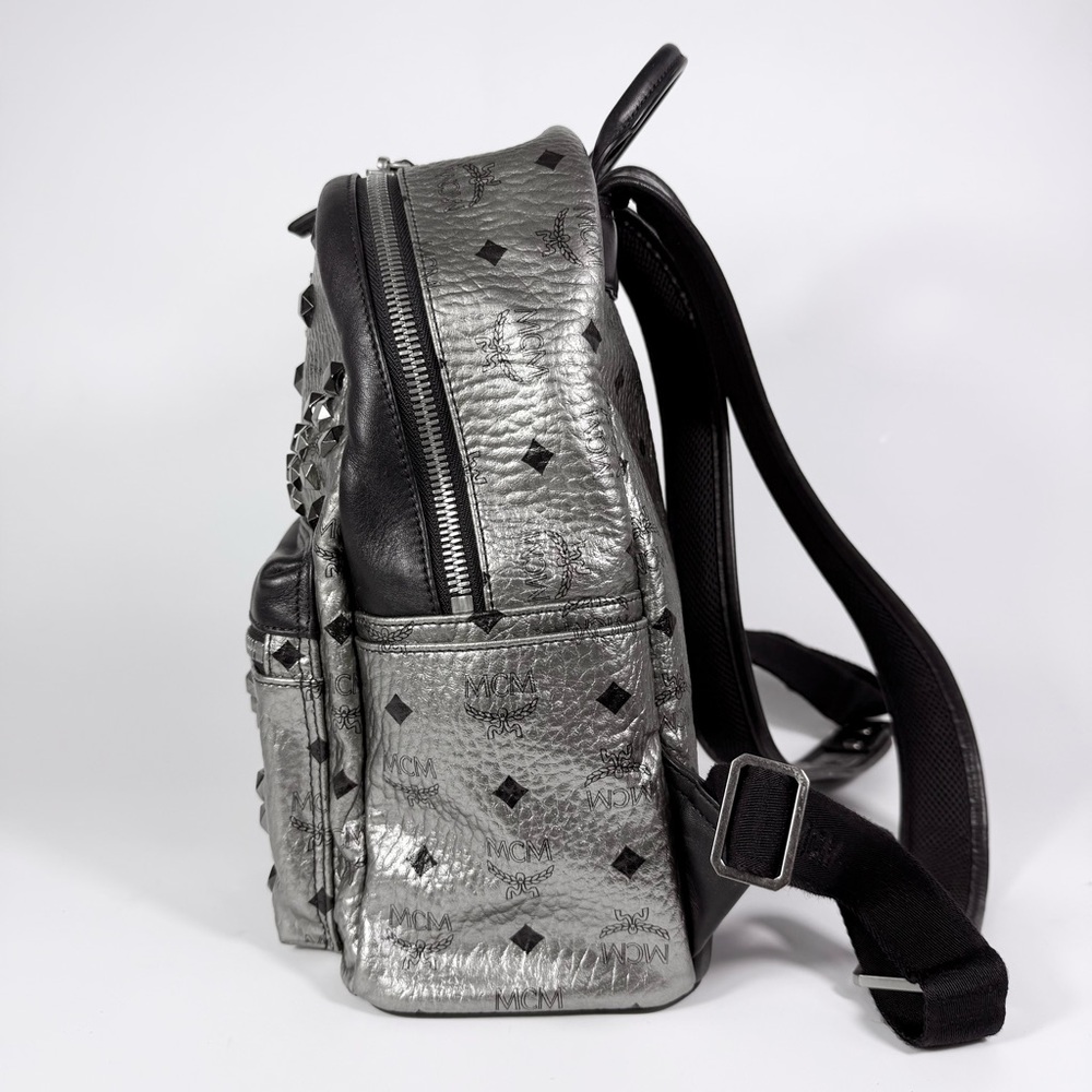 MCM Stark Backpack - Picture 5 of 15